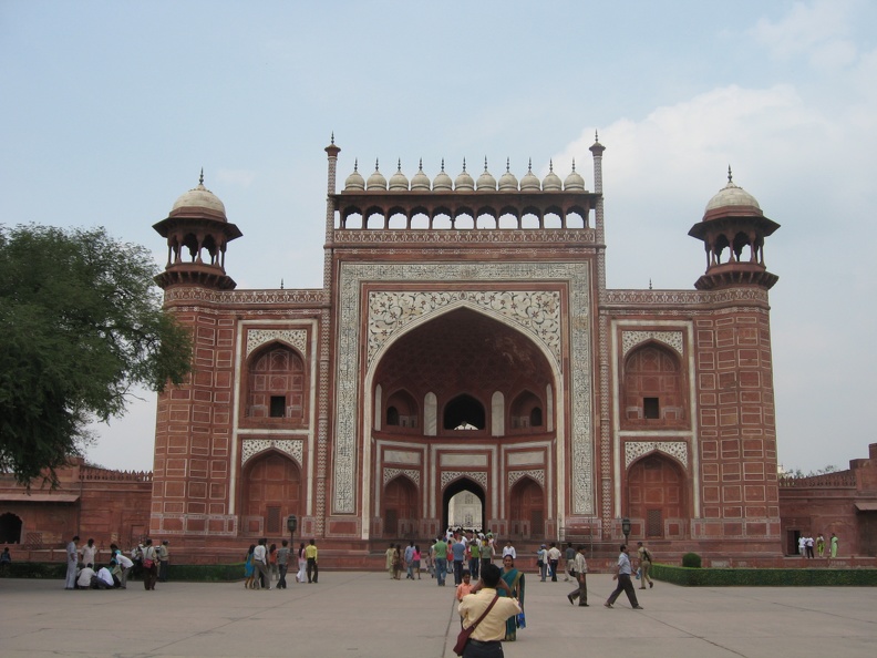 Taj Mahal Gateway3.JPG